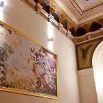 Pine - Prague Apartment